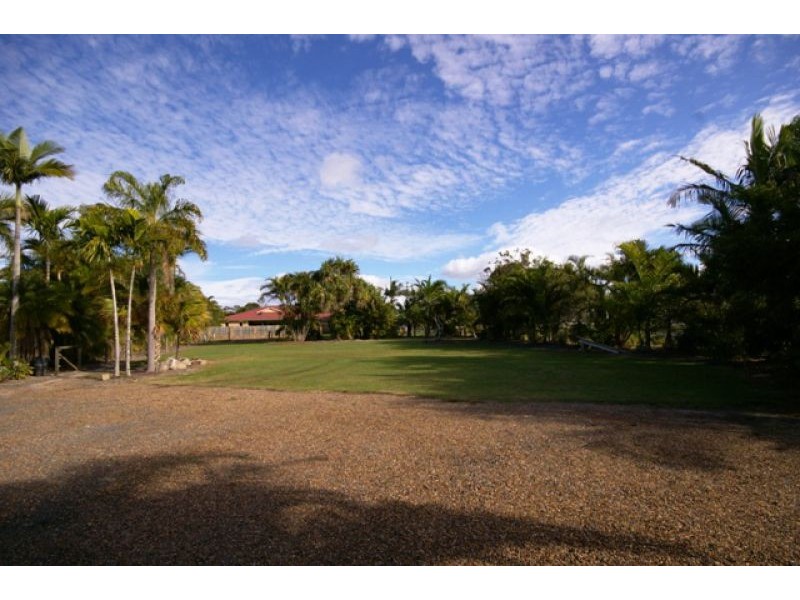 54 Hughes Road, Urangan QLD 4655