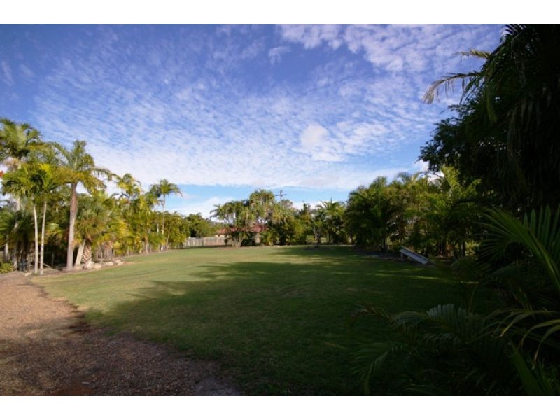 54 Hughes Road, Urangan QLD 4655