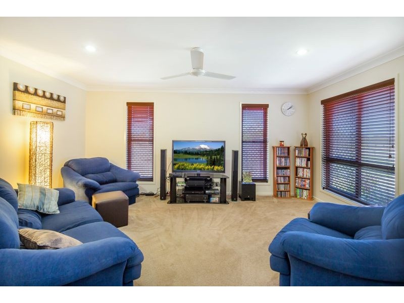 3 Bayridge Heights Drive, Nikenbah QLD 4655