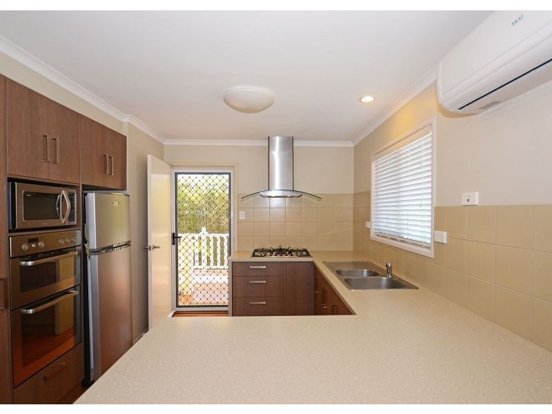 25 Rachael Street, Point Vernon QLD 4655