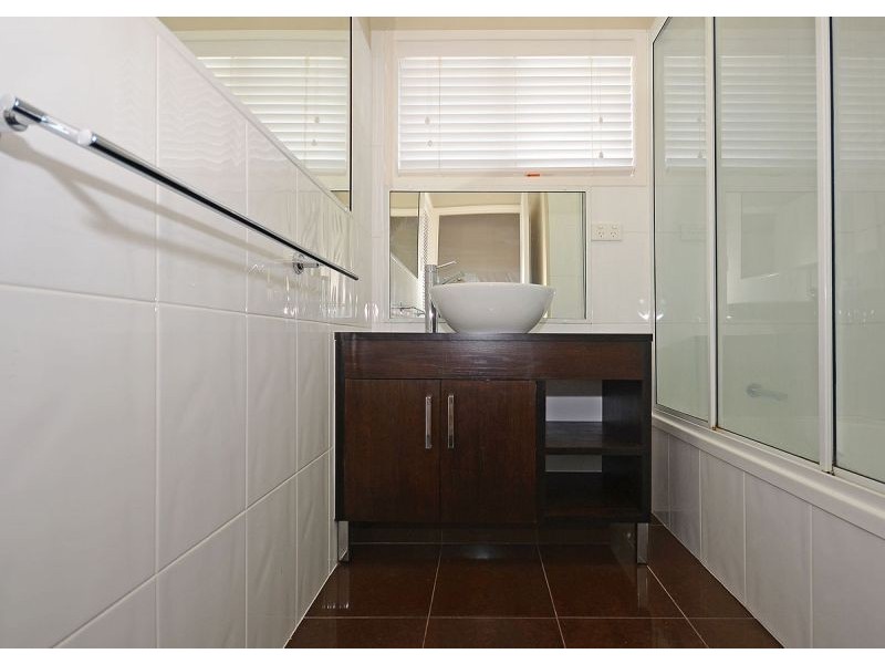 25 Rachael Street, Point Vernon QLD 4655