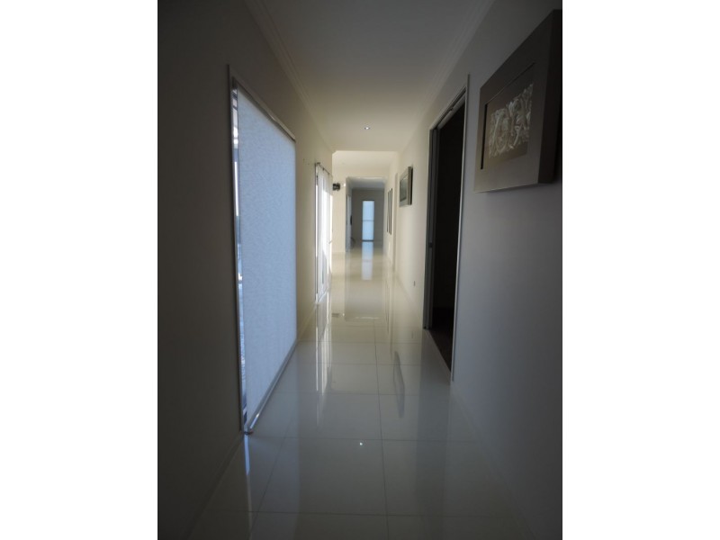 5 Bounty Circuit, Eli Waters QLD 4655