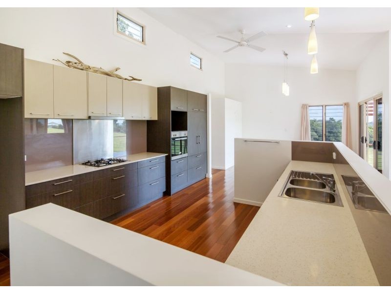 8 Hummock View Drive, Craignish QLD 4655