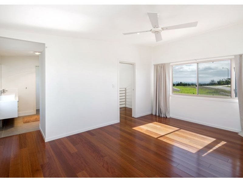 8 Hummock View Drive, Craignish QLD 4655