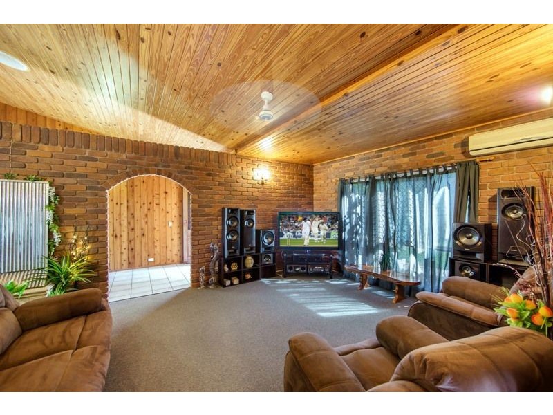 23 Orchid Avenue, Urangan QLD 4655