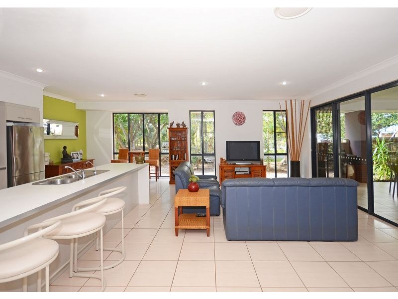 1a Sempfs Road, Dundowran Beach QLD 4655