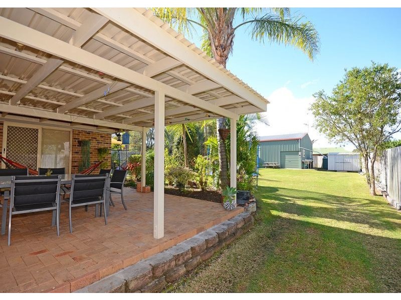 32 Ladbroke Crescent, Urangan QLD 4655