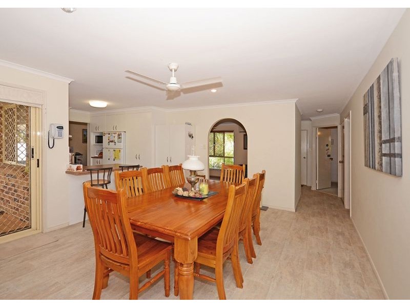 32 Ladbroke Crescent, Urangan QLD 4655