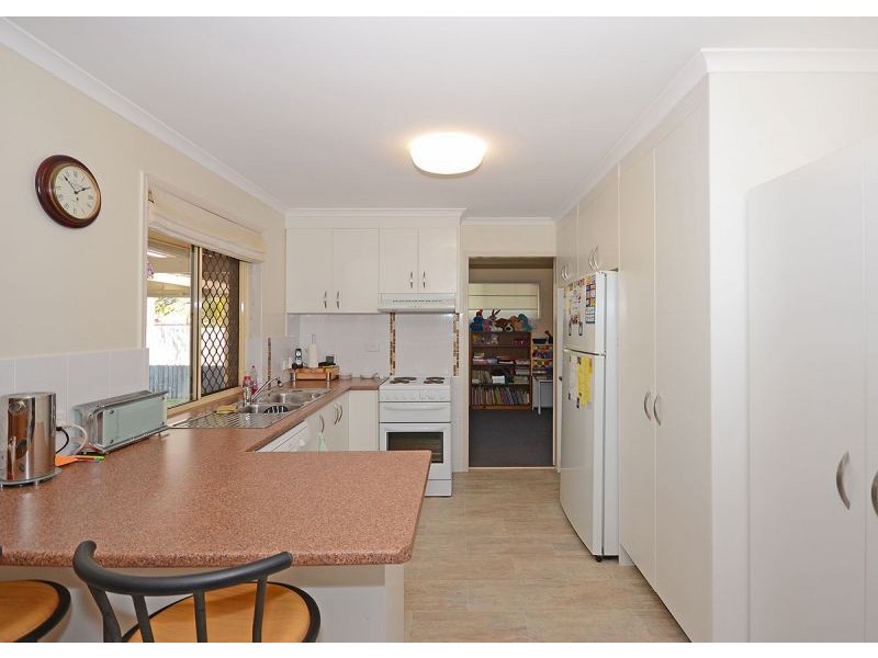 32 Ladbroke Crescent, Urangan QLD 4655