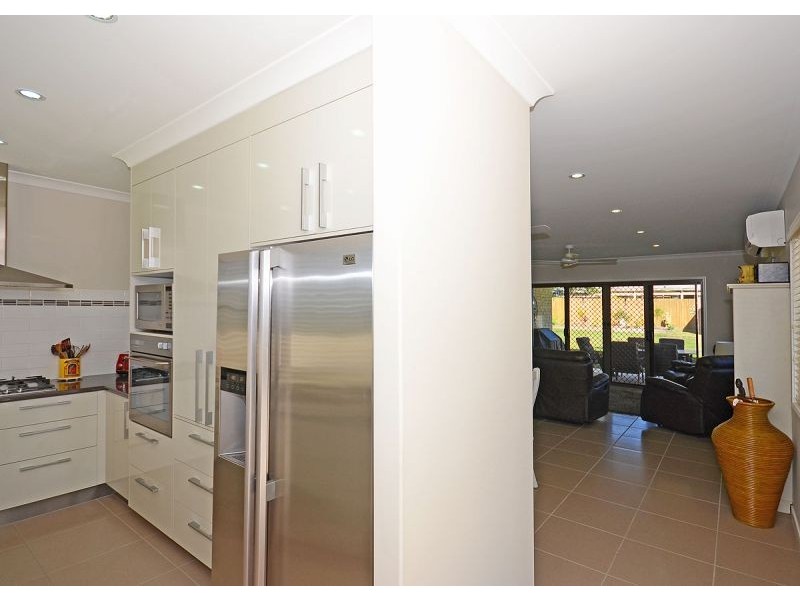 17 Joycelyn Terrace, River Heads QLD 4655