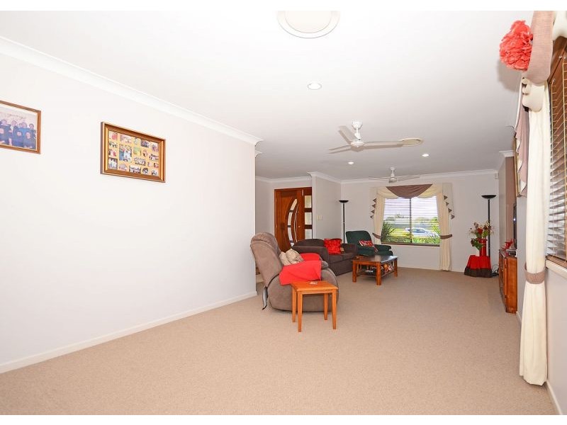 5 Cockatiel Court, Dundowran Beach QLD 4655