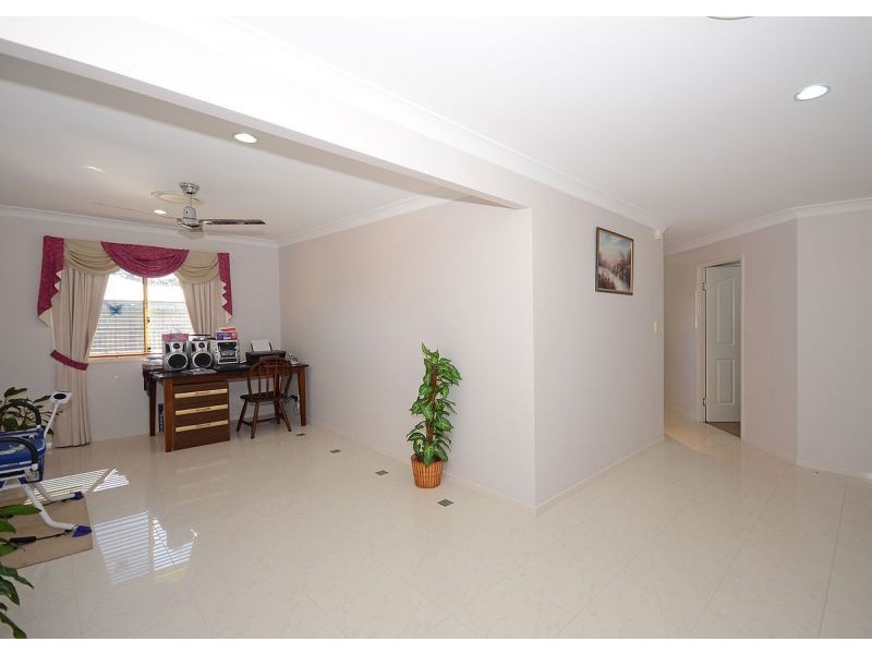 5 Cockatiel Court, Dundowran Beach QLD 4655