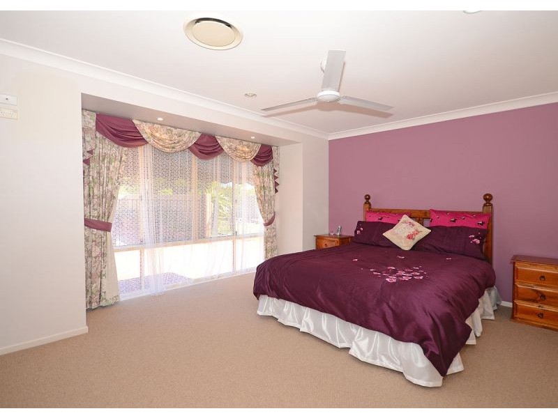 5 Cockatiel Court, Dundowran Beach QLD 4655