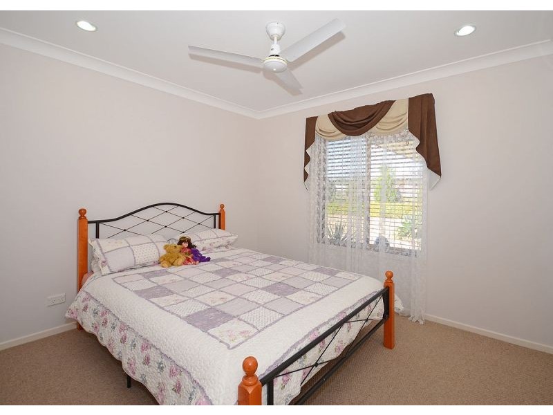 5 Cockatiel Court, Dundowran Beach QLD 4655