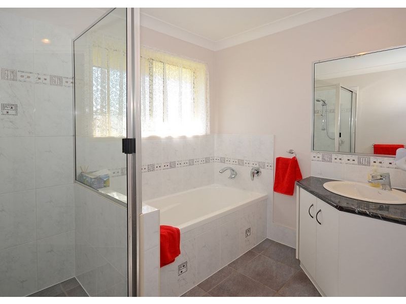 5 Cockatiel Court, Dundowran Beach QLD 4655