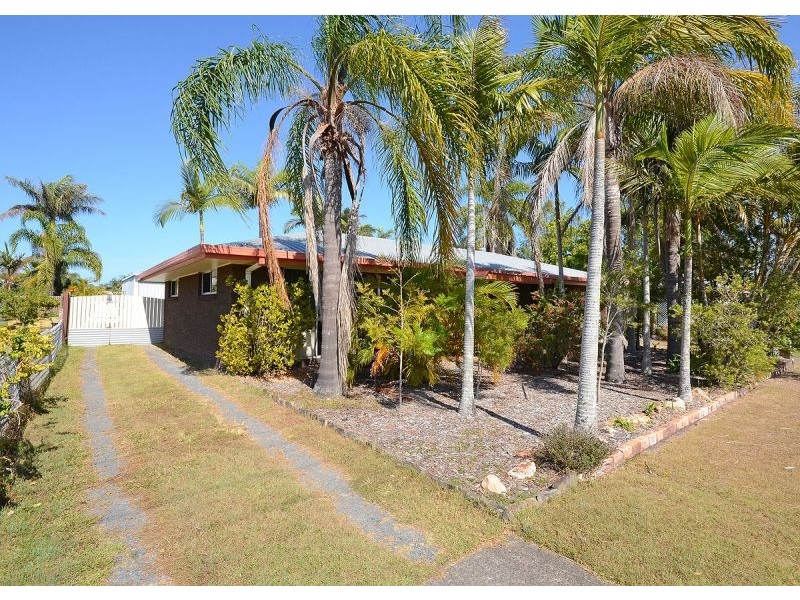 12 Stewart Street, Urangan QLD 4655