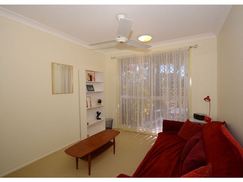 12 Stewart Street, Urangan QLD 4655