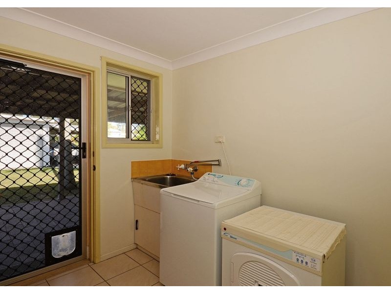 12 Stewart Street, Urangan QLD 4655