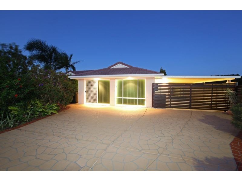 4 Swissalp Drive, Urraween QLD 4655