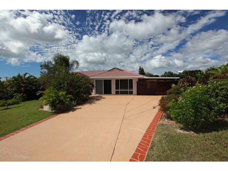 4 Swissalp Drive, Urraween QLD 4655