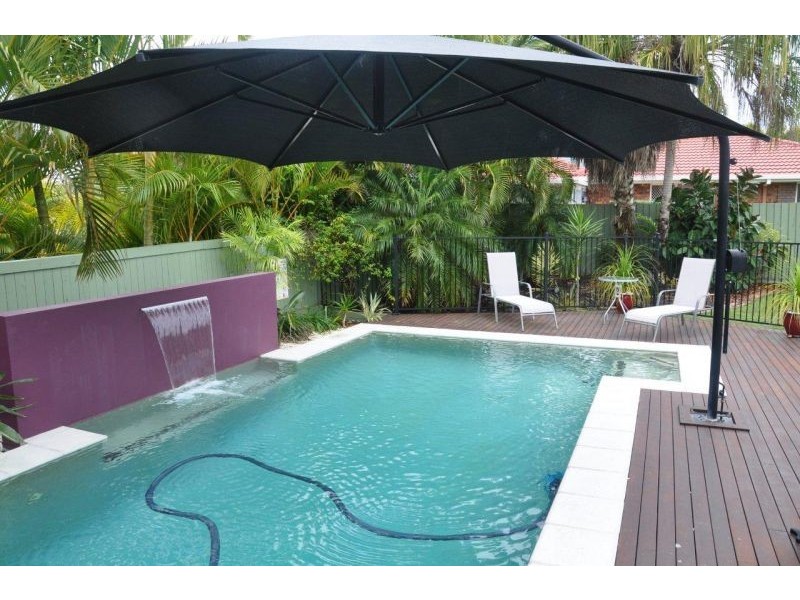 4 Swissalp Drive, Urraween QLD 4655