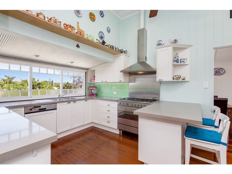 39 Miller Street, Urangan QLD 4655