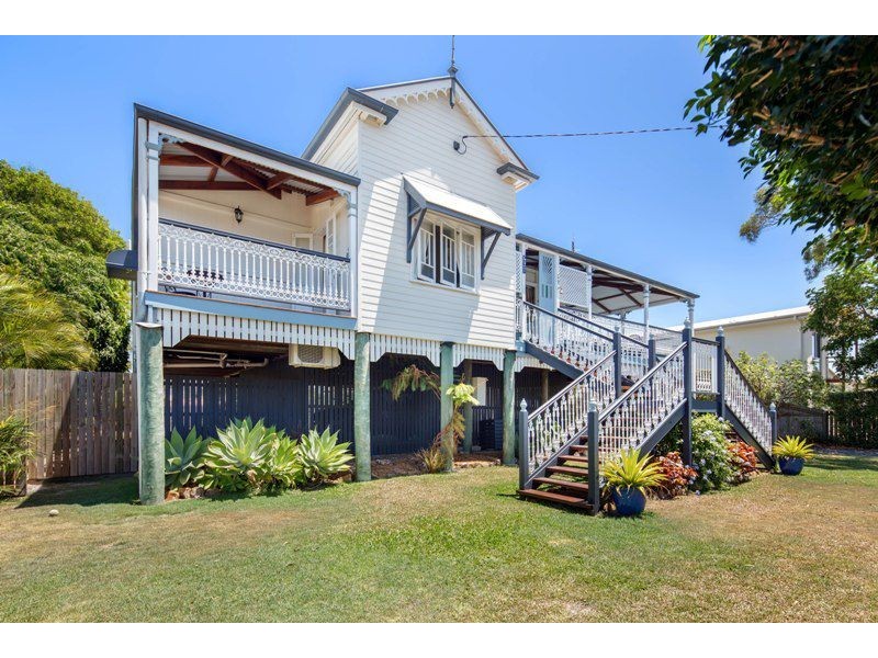 39 Miller Street, Urangan QLD 4655