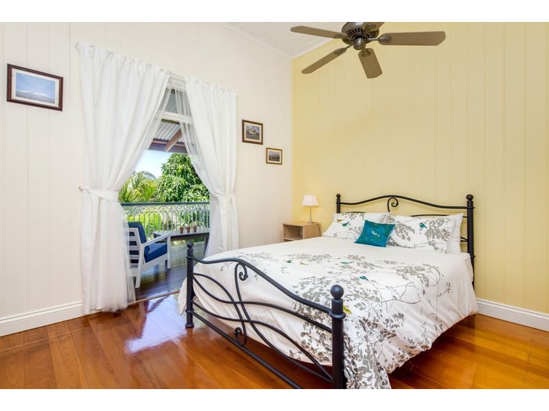 39 Miller Street, Urangan QLD 4655