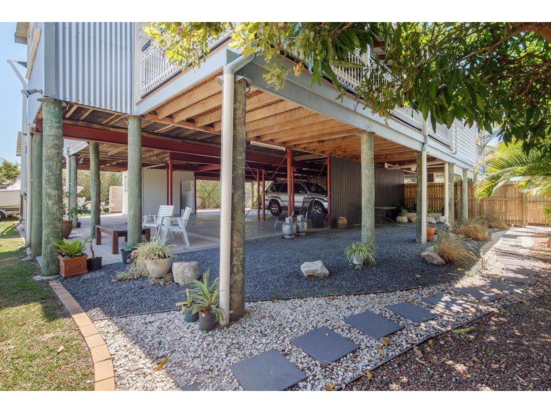 39 Miller Street, Urangan QLD 4655