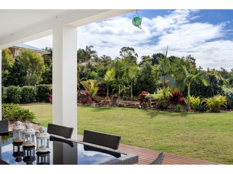 7 Coogera Court, Dundowran Beach QLD 4655
