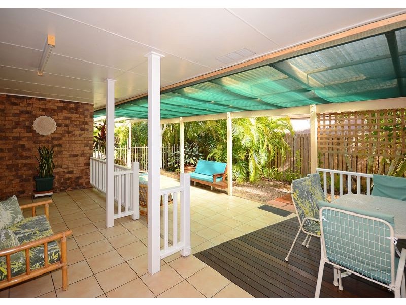 9 Meledie Avenue, Kawungan QLD 4655