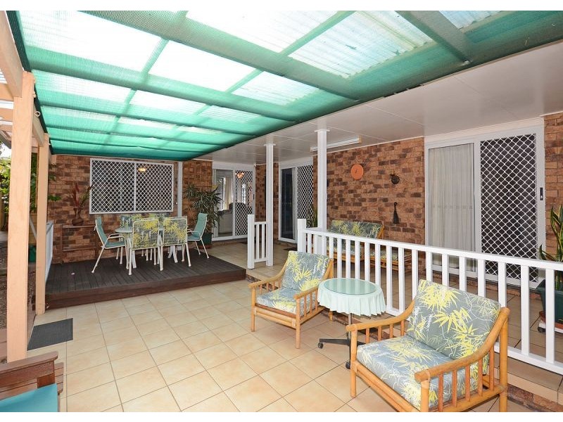 9 Meledie Avenue, Kawungan QLD 4655