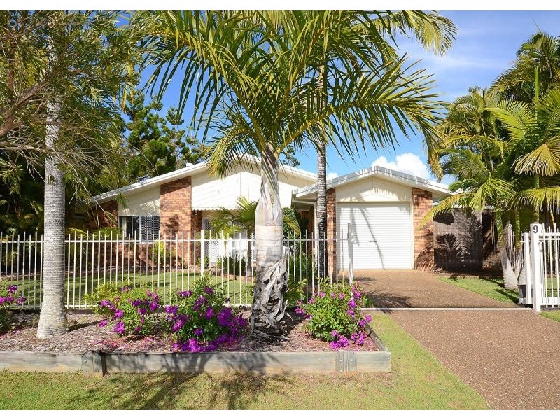 9 Meledie Avenue, Kawungan QLD 4655
