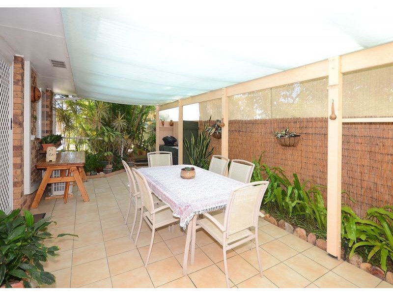 9 Meledie Avenue, Kawungan QLD 4655