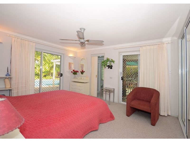 9 Meledie Avenue, Kawungan QLD 4655