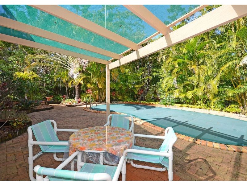 9 Meledie Avenue, Kawungan QLD 4655