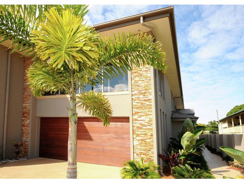 2/13 Cypress Street, Torquay QLD 4655