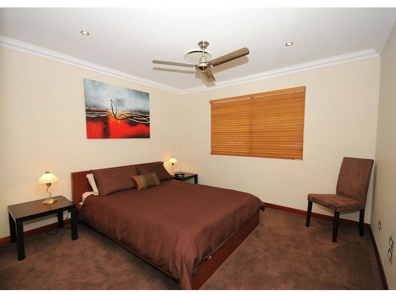 2/13 Cypress Street, Torquay QLD 4655