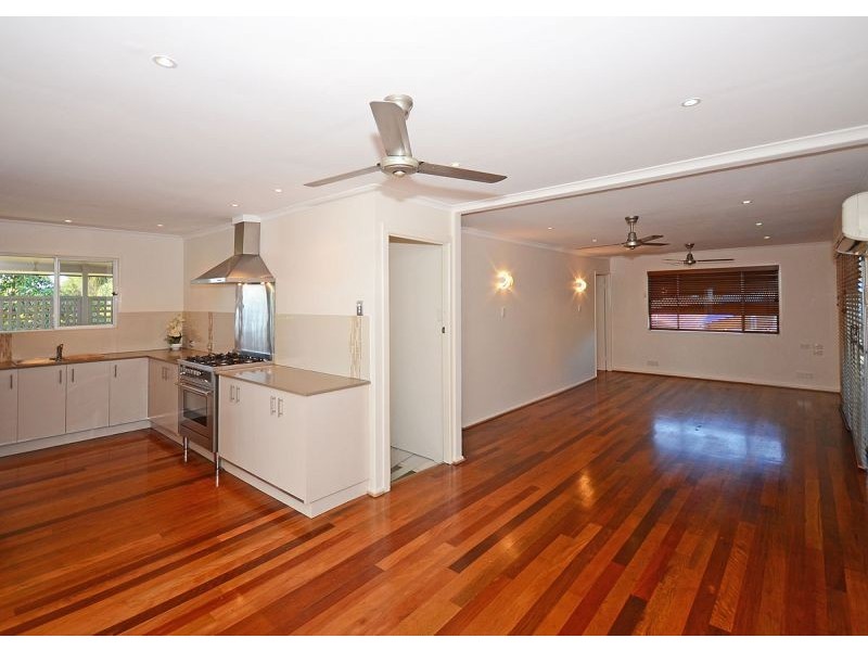 444 Boat Harbour Drive, Torquay QLD 4655