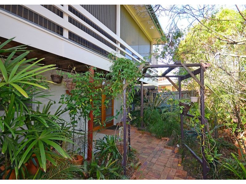 444 Boat Harbour Drive, Torquay QLD 4655