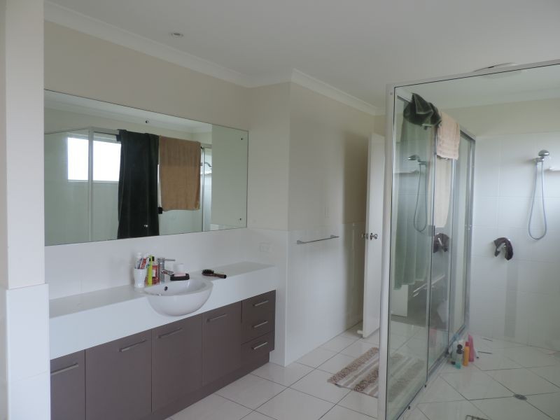 1 Lady Penrhyn Drive, Eli Waters QLD 4655