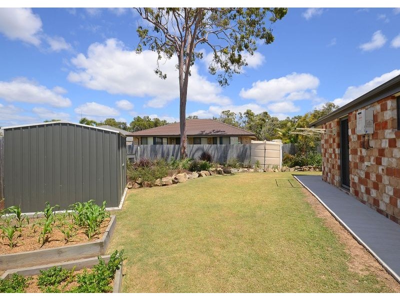 17 Whipbird Court, Urangan QLD 4655