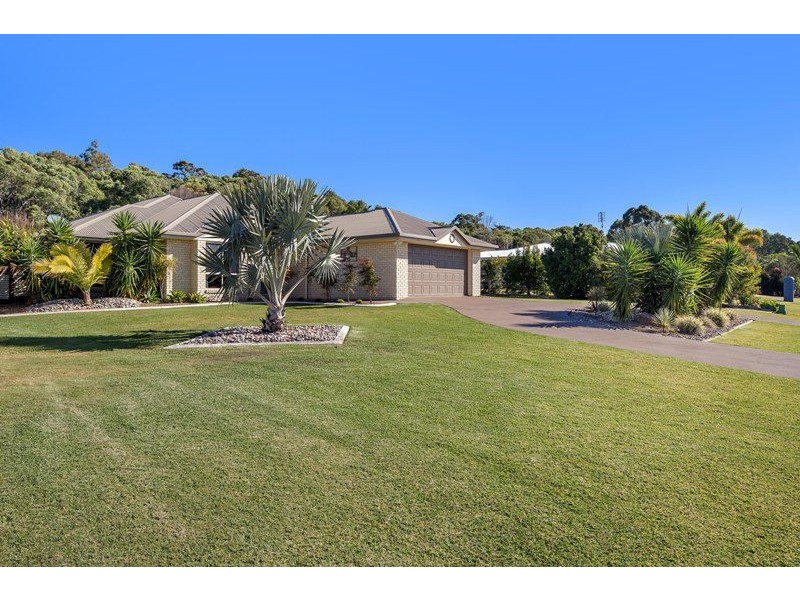 8 Avery Court, Dundowran Beach QLD 4655