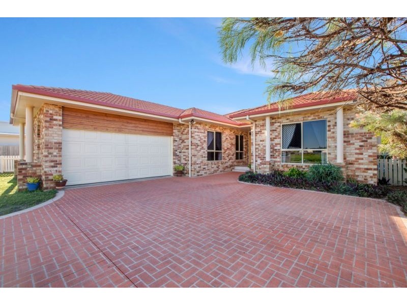 146 Truro Street, Urangan QLD 4655