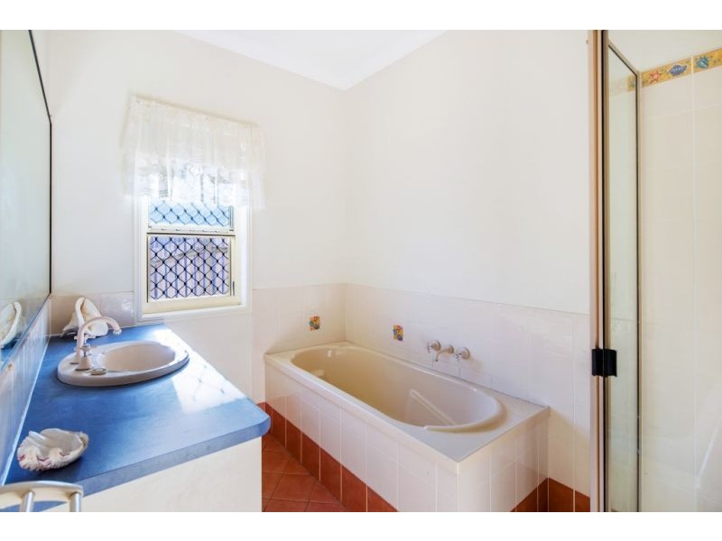 146 Truro Street, Urangan QLD 4655