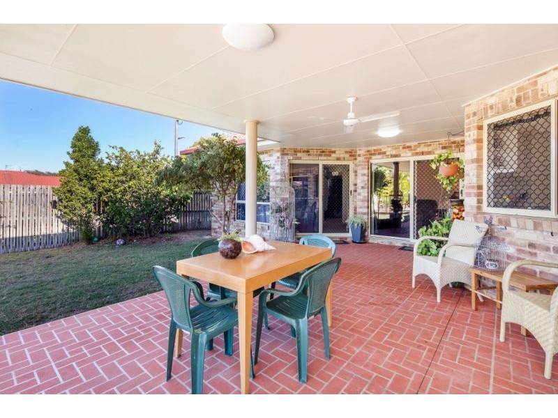 146 Truro Street, Urangan QLD 4655