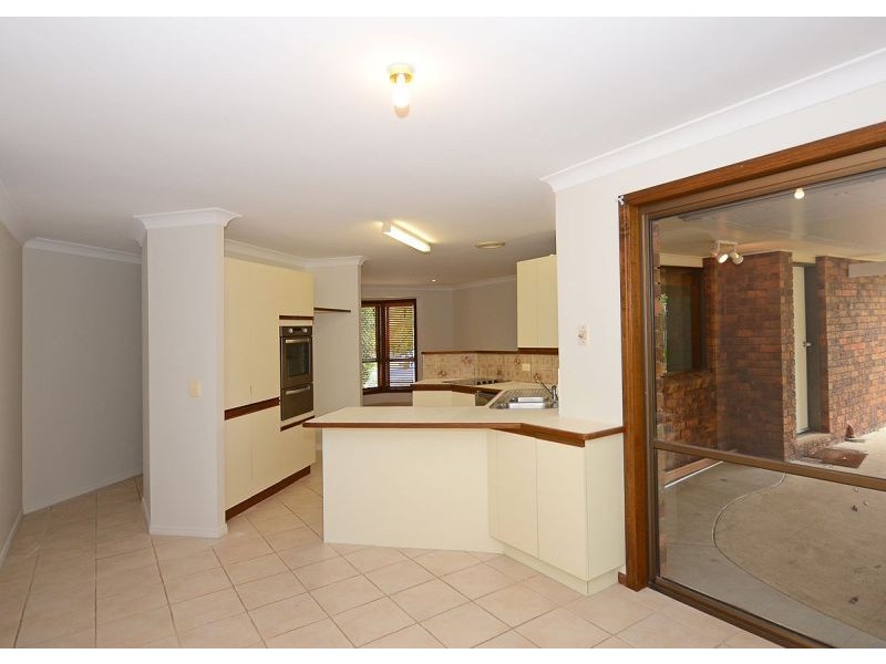 15 Haydn Drive, Kawungan QLD 4655