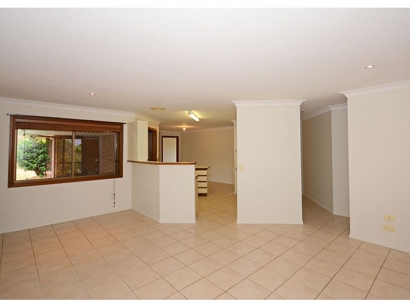 15 Haydn Drive, Kawungan QLD 4655