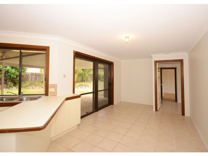 15 Haydn Drive, Kawungan QLD 4655