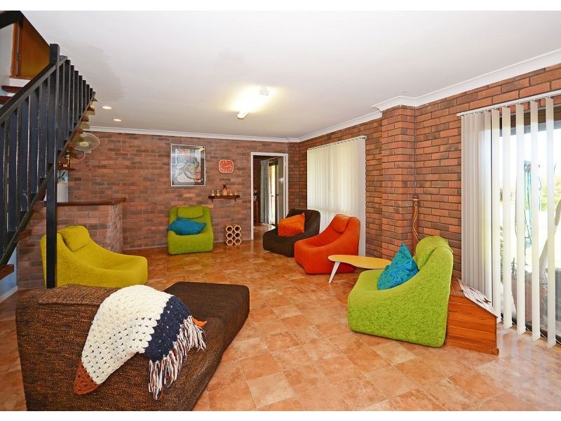 9 Mitchell Avenue, Craignish QLD 4655